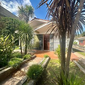 Casa Con Pileta Y Jardin A Tres Cuadras Del Lago
